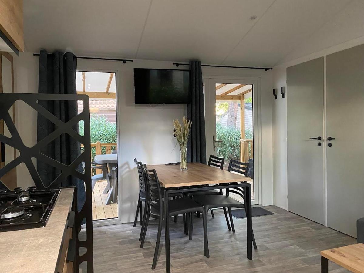 Mobil-Home 3Ch 34 M2 A Saint-Cyprien Exterior photo